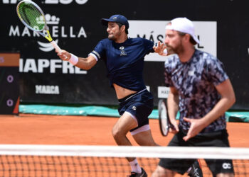 Marcelo Arévalo con paso firme en el ATP de Marbella