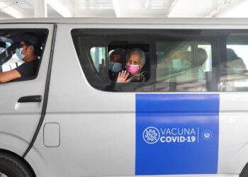 Se duplicará el número de centros de transporte para mejorar el flujo al Megacentro de Vacunación: Nayib Bukele