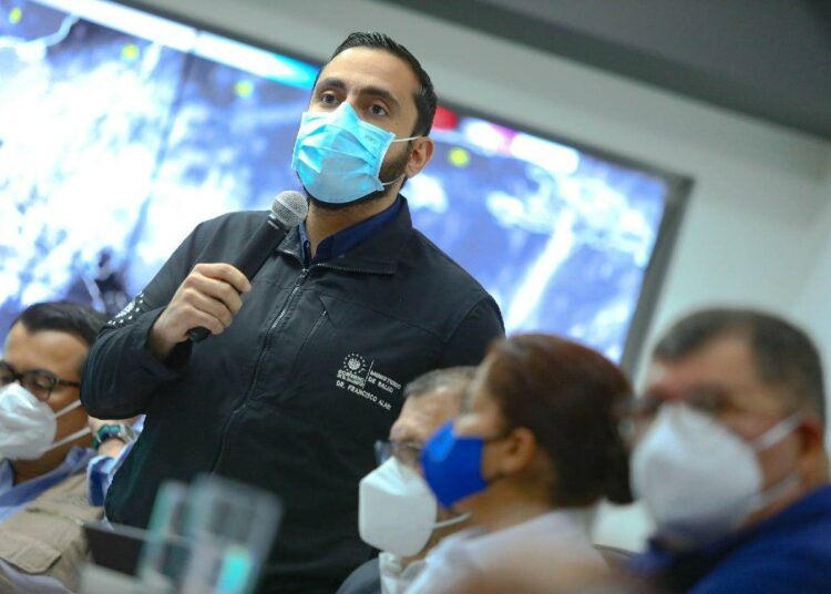 Cerca de 13 mil docentes del sector privado recibirán la vacuna contra Covid-19