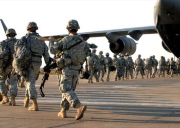 EE.UU. y la OTAN comienzan la retirada de sus tropas de varias bases en Afganistán