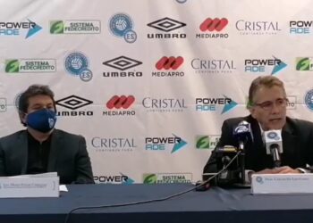 Carlos de los Cobos deja de ser el DT de la selección salvadoreña de fútbol