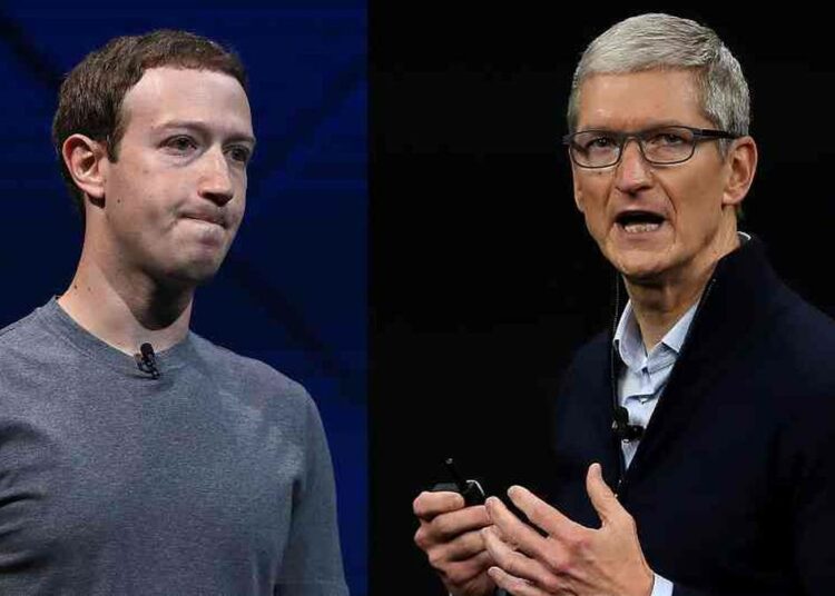 La pelea de Tim Cook y Mark Zuckerberg por los datos de los usuarios