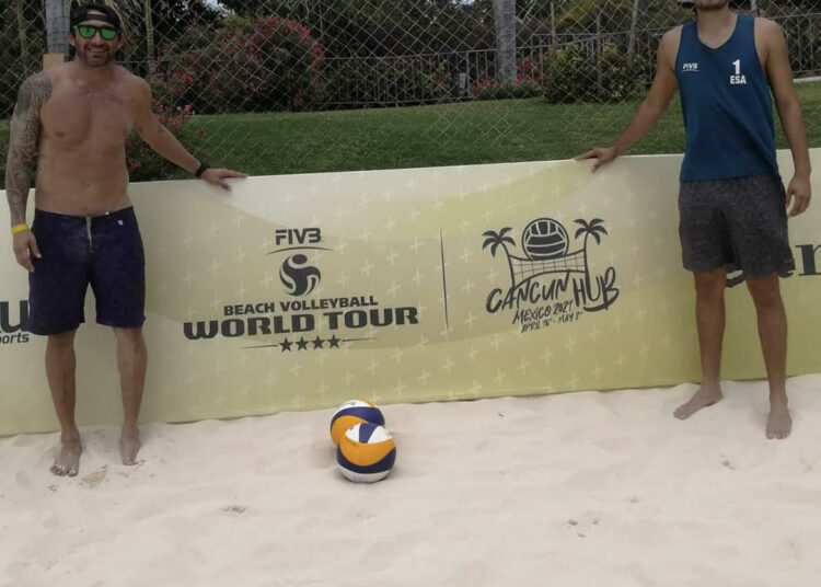 Los salvadoreños David Vargas y Franklin Flores competirán en el tour mundial de voleibol de playa