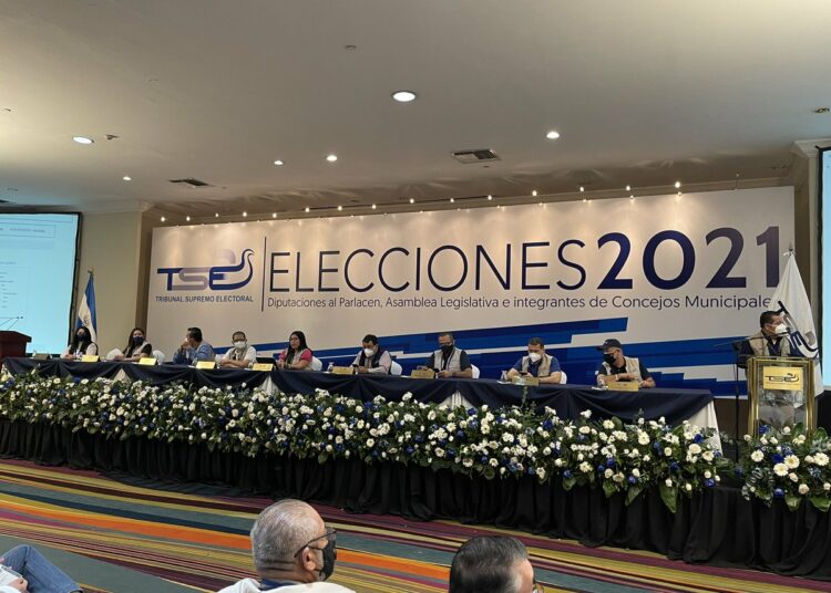 Credenciales de funcionarios electos serán entregadas el 15 de abril por el TSE