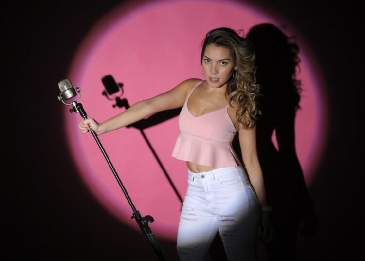 Frida Sofía se quitará el apellido Guzmán y tendrá los de su padre