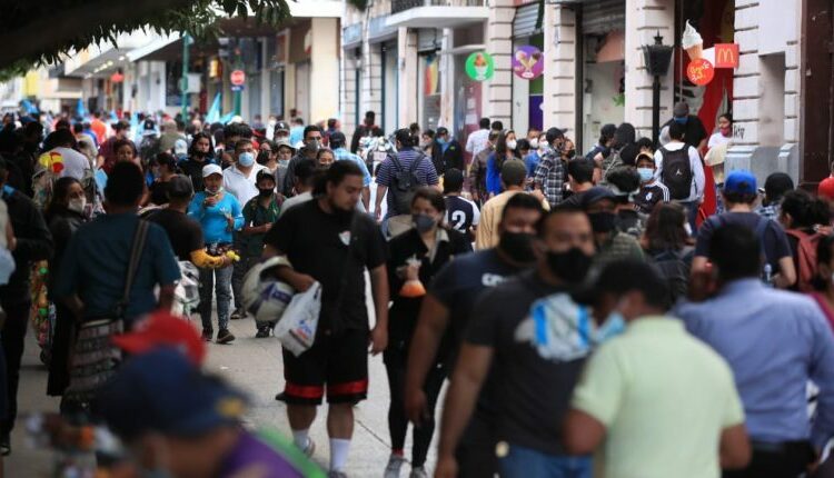 El 38% de los municipios en Guatemala están en alerta roja por covid-19 y la cifra sigue creciendo