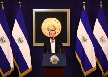 Presidente Bukele habilita Megacentro de Vacunación anti covid-19, y descarta nuevo confinamiento