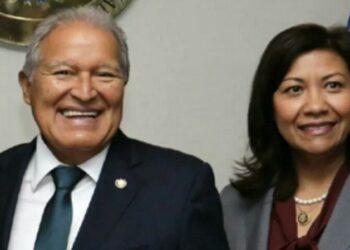 Congresista Norma Torres se vuelve TT en El Salvador luego de confundirlo con Ecuador y de culpar al gobierno de Bukele por la migración hacia EE.UU.