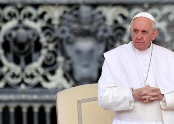 El papa Francisco decreta que los cardenales y altos funcionarios del Vaticano no podrán aceptar regalos de más de 48 dólares