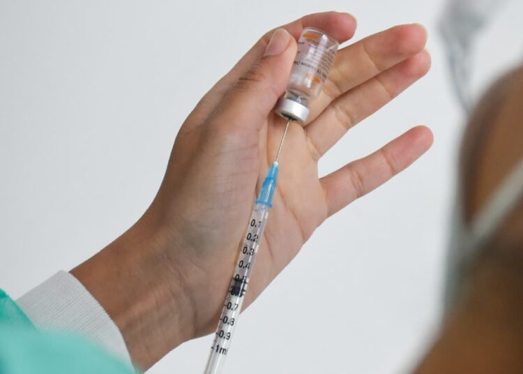 MINSAL informa que las 3 vacunas que han venido al país cuentan con los permisos necesarios para su aplicación