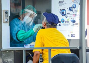 Más de 839,400 pruebas de COVID-19 se han efectuado a la población salvadoreña