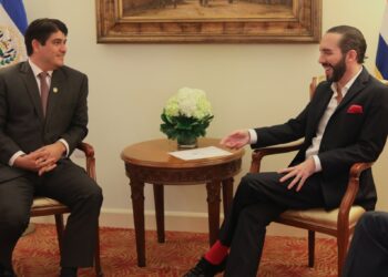 Presidente de Costa Rica agradece al gobierno de El Salvador donativo de medicamento para pacientes graves por covid-19