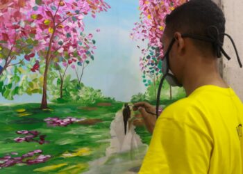 Reos reciben talleres vocacionales para una reinserción efectiva, asegura el director de Centros de Penales