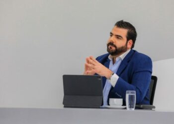 «Les sigue ganando la avaricia y se van sin importarles la población en lo más mínimo»: Xavi Zablah sobre diputados salientes