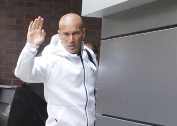 Zidane renuncia como DT del Real Madrid
