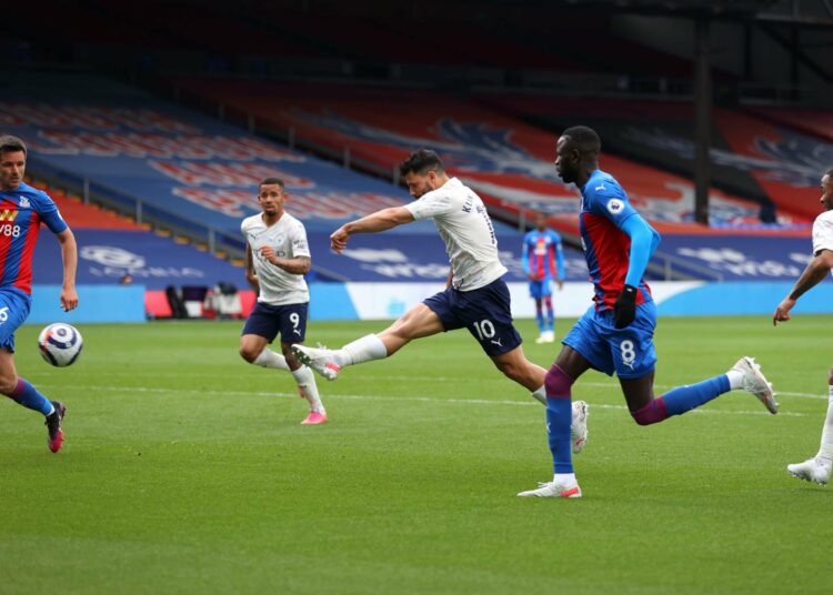 El Manchester City venció a Crystal Palace y quedó al borde de ser campeón