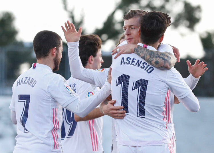 Real Madrid triunfó y sigue al acecho del Atlético