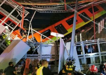 Sube a 26 el número de los muertos a causa del desplome de la línea del Metro de Ciudad de México