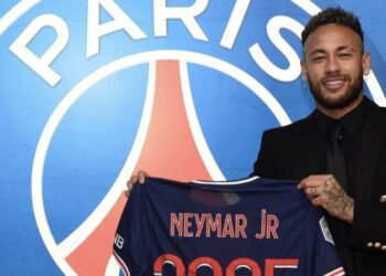 Neymar renovó con el PSG y seguirá en Francia hasta 2025