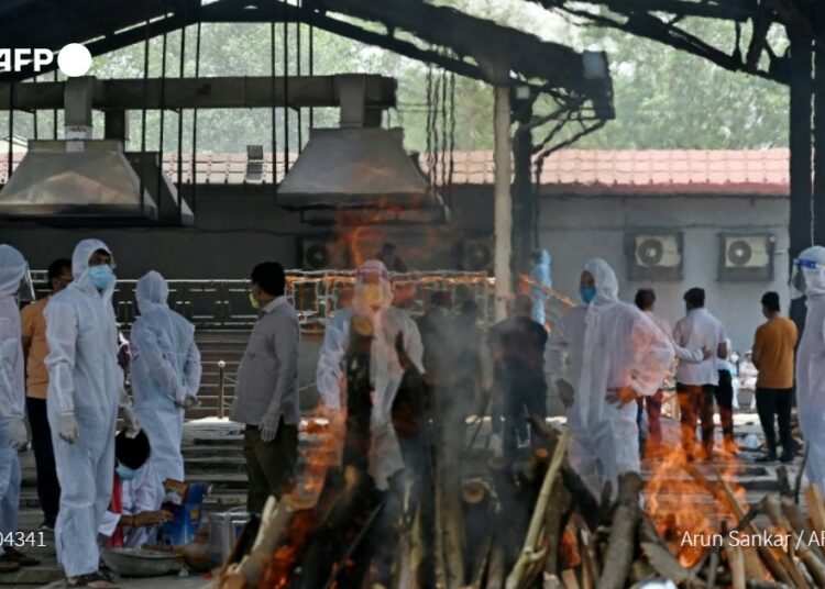 La India supera los 25 millones de casos de coronavirus con récord de muertes