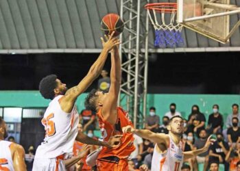 Águila dejó en el camino a Cojutepeque en las semifinales de la Liga Mayor de Baloncesto