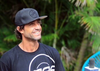 Arthur Phillippi Dutra es el nuevo entrenador de los surfistas salvadoreños