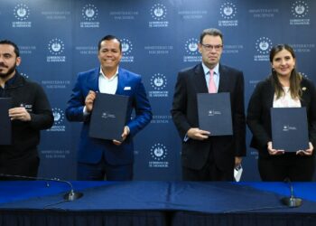 Gobierno firma convenios con Banco Mundial para beneficiar a la primera infancia