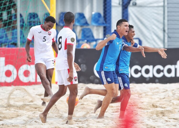 El Salvador avanza a la semifinales al derrotar 9 -2 a Trinidad y Tobago y está a un juego de ir al mundial de Rusia