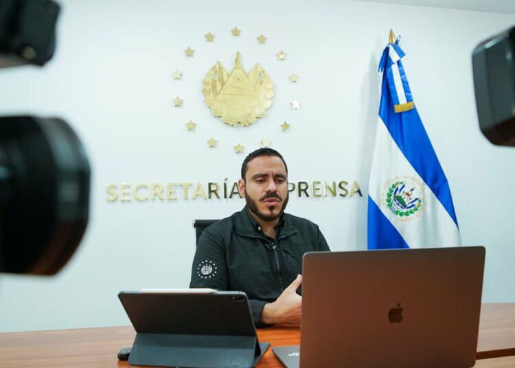 Noticiero hondureño entrevista a Ministro Alabi por donación de vacunas anti Covid-19