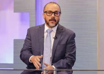 Sindicatos deben desprenderse de ataduras partidarias para lograr diálogo y concordia a favor del país según Ernesto Castro