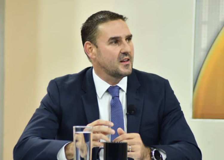El día que Ernesto Muyshondt aceptó que en nombre de ARENA se reunió con pandilleros