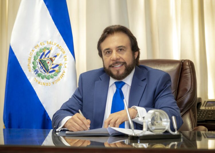 Vicepresidente Ulloa critica a «hipócritas» que salen cuando un pequeño país ejerce su soberanía y busca liberarse del sometimiento