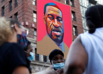 Urgen reformas a la Policía EE.UU. en primer aniversario de George Floyd