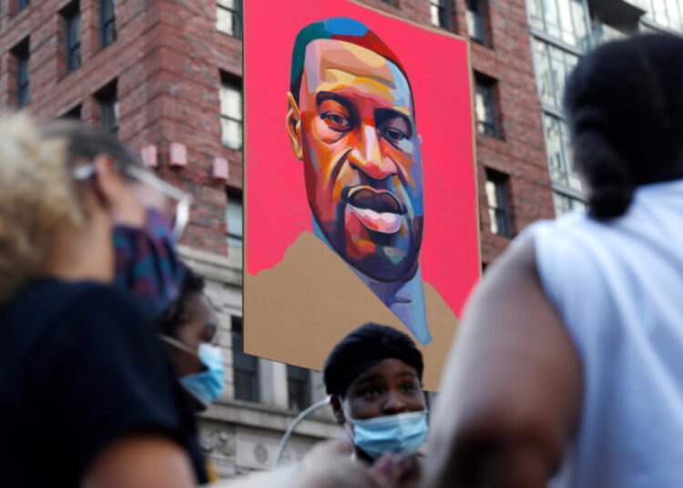 Urgen reformas a la Policía EE.UU. en primer aniversario de George Floyd