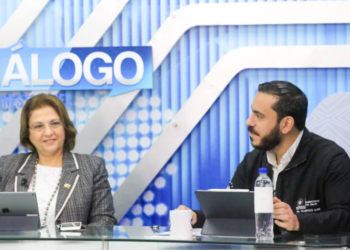 «Crecer Juntos» beneficiará a más de un millón de estudiantes y a 25 mil docentes