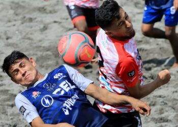 Barra de Santiago sigue liderando el grupo A de fútbol playa