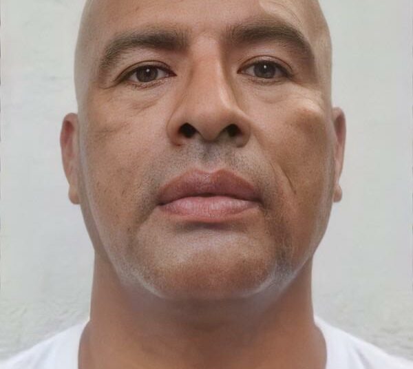 Capturan a delincuente de nacionalidad peruana en el Aeropuerto Internacional de El Salvador