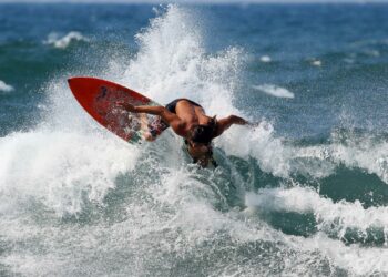 La ISA reafirmó a El Salvador como sede del proolímpico de surf este 29 de mayo en playa El Sunzal y La Bocana