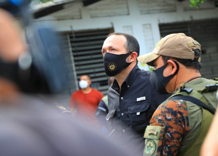 «El compromiso con la seguridad y tranquilidad de los salvadoreños no tiene día ni hora»: Gustavo Villatoro