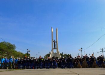 180 empleados de la alcaldía de San Salvador participan en el plan de limpieza de invierno