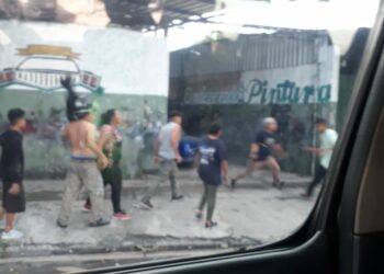 Accidente en Avenida Bernal provoca violenta pelea callejera que termina en capturas