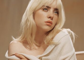 Billie Elish cautiva a sus seguidores con fotografías para la revista Vogue