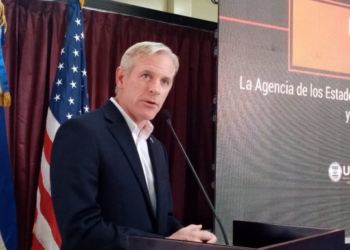 Brendan O’Brien felicita a diputados y alcaldes que este día asumen funciones