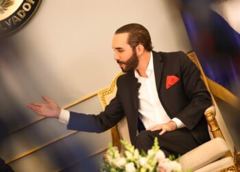 «O cambiamos el país o seguimos como antes. Así de simple»: Nayib Bukele