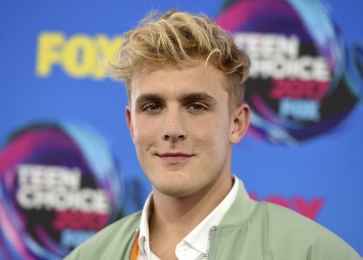 Investigan a youtuber y boxeador Jake Paul por cruzar una playa puertorriqueña en un vehículo en plena temporada de anidación de tortugas