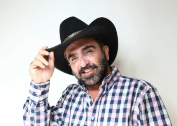 Vicente Fernández Jr. estaría internado por fuerte adicción a los juegos de azar