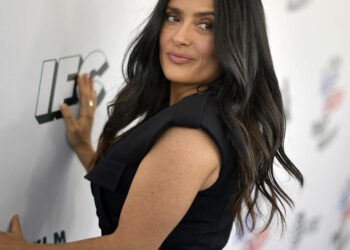 Salma Hayek afirma que fue discriminada por ser mexicana en los inicios de su carrera en Hollywood