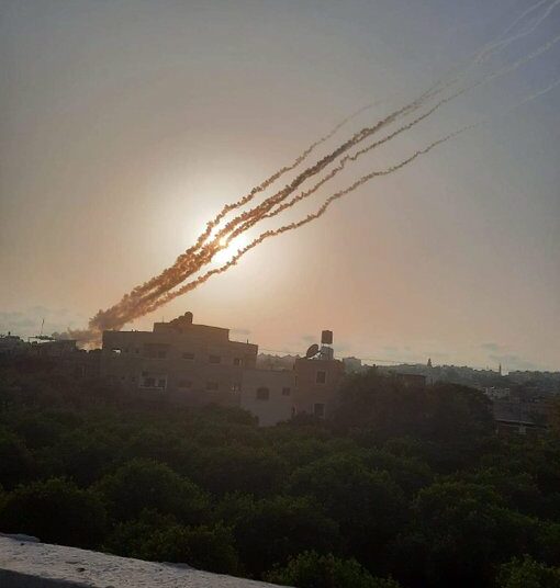 Al menos nueve palestinos muertos por ataques aéreos israelíes sobre la Franja de Gaza en respuesta al ataque con cohetes de Hamás