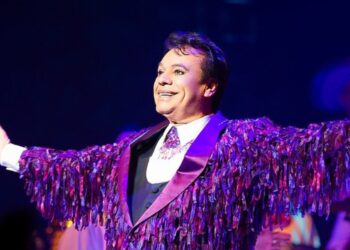 (VIDEO) «Amor eterno» compuesta por Juan Gabriel es la canción más dedicada este día de las madres