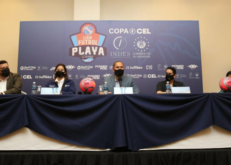 INDES presenta la primera Liga de Fútbol Playa de El Salvador